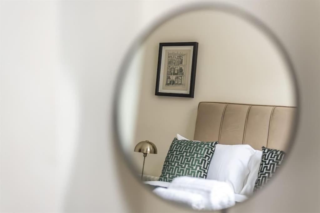 Rowntree One - Stunning Apartment- Grade II Listed Γιορκ Εξωτερικό φωτογραφία